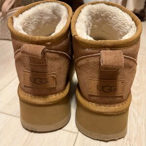 UGG women Tan Suede Boots